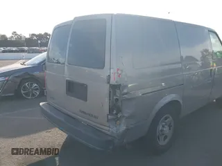 2005 Chevrolet Astro Cargo Van with VIN 1GCDM19X45B130922, listed as a IAAI auction lot 41196801 with 125,309 mi miles. Bid and sale history available at carsss.com. Image 6.