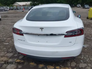 2016 Tesla Model S 70 with VIN 5YJSA1E11GF132984, listed as a IAAI auction lot 42428634 with Not provided miles and . Bid and sale history available at DreamBid. Image 15.