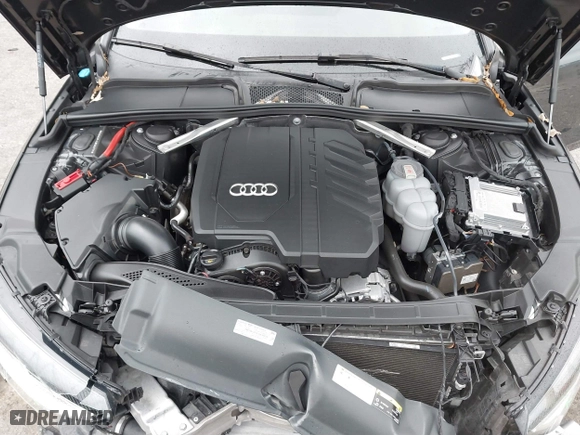 2021 Audi A4 Sedan Premium with VIN WAUABAF45MA068709, listed as a IAAI auction lot 41643826 with 33,238 mi miles. Bid and sale history available at carsss.com. Image 10.