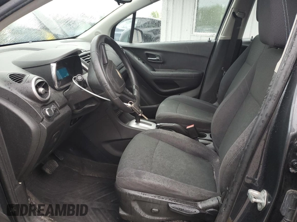 2016 Chevrolet Trax LS z VIN 3GNCJNSB6GL245038, wystawiony jako Copart lot #57892125 z przebiegiem 47 982 mil mil oraz Szkoda całkowita • Salvage title. Historia ofert i sprzedaży dostępna na DreamBid. Obrazek 7.
