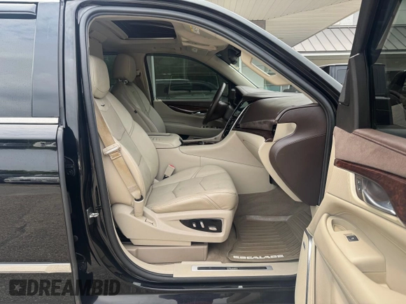2015 Cadillac Escalade ESV Premium with VIN 1GYS4JKJ1FR272533, listed as a Copart auction lot 60347085 with 227,892 mi miles and Clean title. Bid and sale history available at DreamBid. Image 5.