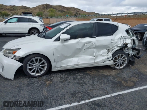 2013 Lexus CT 200h with VIN JTHKD5BH3D2139948, listed as a IAAI auction lot 41686498 with 149,151 mi miles and . Bid and sale history available at DreamBid. Image 6.
