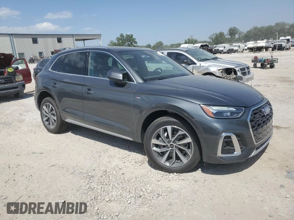 2022 Audi Q5 S line Premium z VIN WA1GAAFY3N2071116, wystawiony jako Copart lot #57175025 z przebiegiem 25 117 mil mil oraz Szkoda całkowita • Salvage title. Historia ofert i sprzedaży dostępna na DreamBid. Obrazek 4.