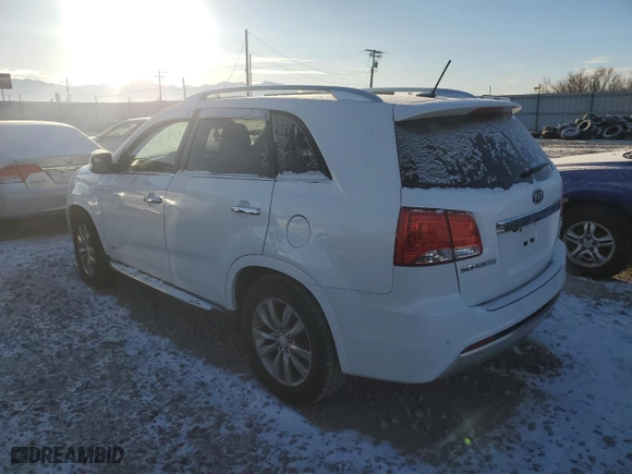 2013 Kia Sorento SX with VIN 5XYKWDA22DG378707, listed as a Copart auction lot 44451815 with 174,116 mi miles and Salvage Title. Bid and sale history available at carsss.com. Image 2.