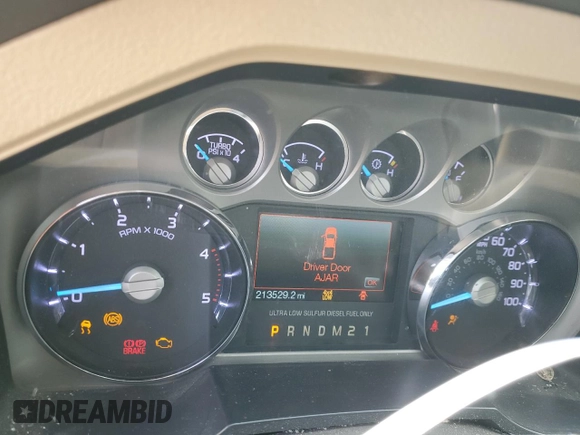 2011 Ford F-250 XL z VIN 1FT7W2BT2BEA55989, wystawiony jako Copart lot #50039375 z przebiegiem 213 529 mil mil oraz Nie do naprawy • Non repairable. Historia ofert i sprzedaży dostępna na DreamBid. Obrazek 9.