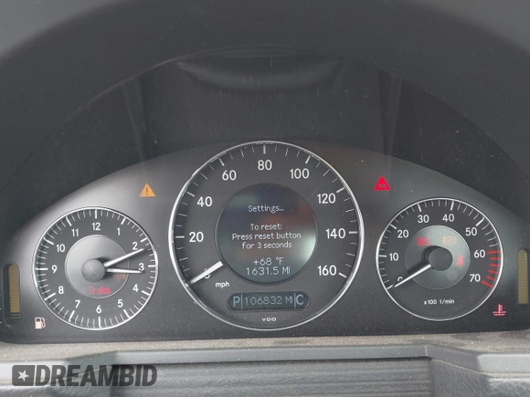 2005 Mercedes-Benz E-Class 3.2L with VIN WDBUF65J45A658795, listed as a IAAI auction lot 41923148 with 106,832 mi miles. Bid and sale history available at carsss.com. Image 7.