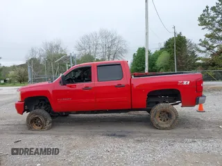 2011 Chevrolet Silverado 1500 LT with VIN 3GCPKSE36BG189128, listed as a IAAI auction lot 41919134 with 224,635 mi miles and . Bid and sale history available at DreamBid. Image 14.