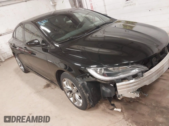 2015 Chrysler 200 S with VIN 1C3CCCBBXFN557664, listed as a IAAI auction lot 41933511 with 97,017 mi miles. Bid and sale history available at carsss.com. Image 1.
