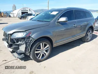 2014 Audi Q7 Premium Plus z VIN WA1LMAFE7ED018628, wystawiony jako IAAI lot #41955702 z przebiegiem 134 641 mil mil oraz . Historia ofert i sprzedaży dostępna na DreamBid. Obrazek 18.