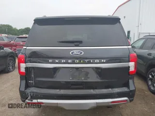 2024 Ford Expedition XLT with VIN 1FMJU1J81REA43051, listed as a IAAI auction lot 41932149 with 26,715 mi miles. Bid and sale history available at carsss.com. Image 16.
