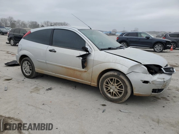 2006 Ford Focus S z VIN 1FAFP31N76W169137, wystawiony jako Copart lot #43445245 z przebiegiem 100 323 mil mil oraz Czysty tytuł • Clean title. Historia ofert i sprzedaży dostępna na DreamBid. Obrazek 4.