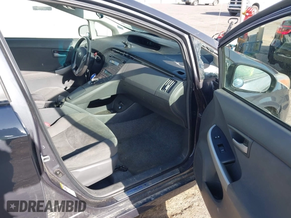 2011 Toyota Prius I with VIN JTDKN3DU7B5305235, listed as a IAAI auction lot 42152093 with 201,396 mi miles and . Bid and sale history available at DreamBid. Image 5.