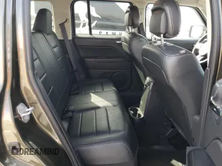 2016 Jeep Patriot Latitude with VIN 1C4NJRFB3GD586468, listed as a Copart auction lot 43583485 with 82,164 mi miles and Salvage Title. Bid and sale history available at carsss.com. Image 11.