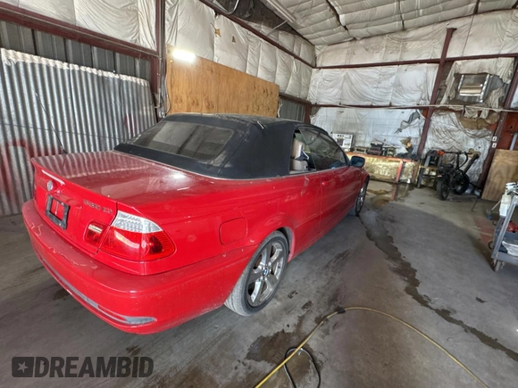 2005 BMW 3 Series 330Ci z VIN WBABW53435PL53055, wystawiony jako Copart lot #61245045 z przebiegiem 112 921 mil mil oraz Czysty tytuł • Clean title. Historia ofert i sprzedaży dostępna na DreamBid. Obrazek 4.