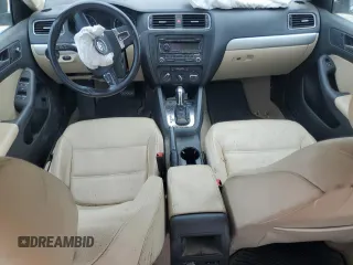2013 Volkswagen Jetta SE with VIN 3VWDX7AJXDM400161, listed as a Copart auction lot 53249335 with 104,882 mi miles and Salvage title. Bid and sale history available at DreamBid. Image 8.