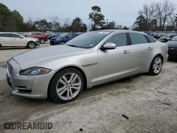 2017 Jaguar XJ with VIN SAJWJ2GDXH8W09509, listed as a Copart auction lot 47792345 with 148,052 mi miles and Clean Title. Bid and sale history available at carsss.com. Image 1.