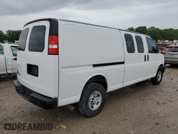 2015 Chevrolet Express Cargo z VIN 1GCZGUCG4F1264179, wystawiony jako Copart lot #58852475 z przebiegiem 294 776 mil mil oraz Czysty tytuł • Clean title. Historia ofert i sprzedaży dostępna na DreamBid. Obrazek 3.