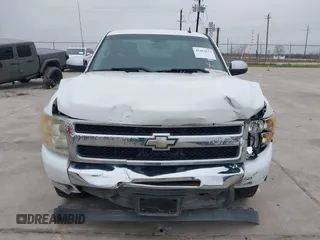 2010 Chevrolet Silverado 1500 LT with VIN 1GCSCSE00AZ293058, listed as a IAAI auction lot 41464133 with 164,865 mi miles and . Bid and sale history available at DreamBid. Image 12.