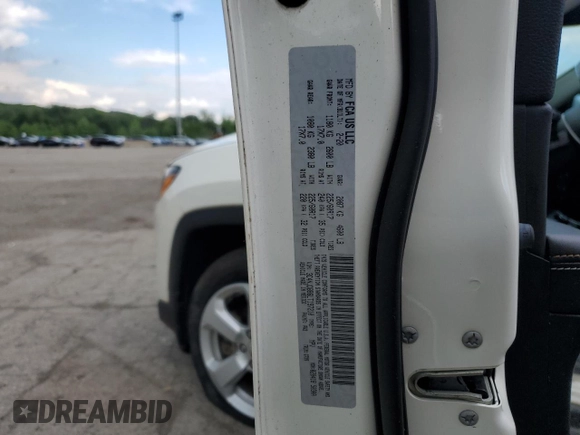 2020 Jeep Compass Latitude с VIN 3C4NJDBB6LT197210, выставлен на аукционе Copart как лот 57885465 с пробегом 55 544 миль миль и Списание • Salvage title. История ставок и продаж доступна на DreamBid. Изображение 13.