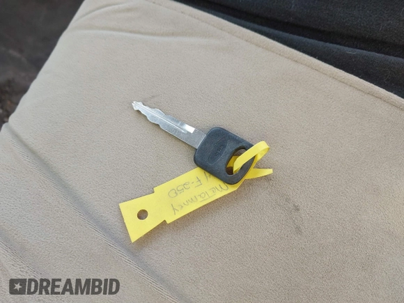 2004 Ford F-250 XL с VIN 1FTNF20L74EA69612, выставлен на аукционе IAAI как лот 41404679 с пробегом 171 118 миль миль и . История ставок и продаж доступна на DreamBid. Изображение 11.