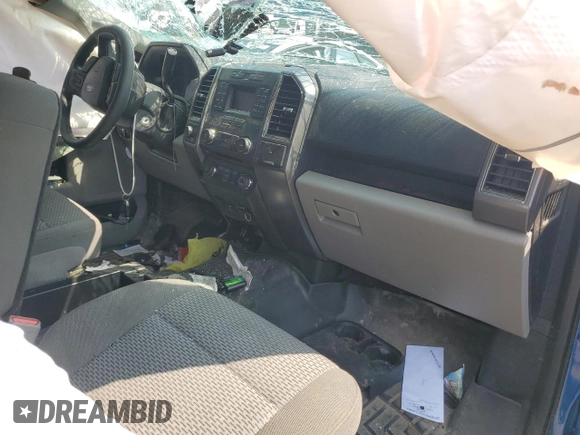 2017 Ford F-150 XL z VIN 1FTEW1E80HFC26184, wystawiony jako Copart lot #60367715 z przebiegiem Nie podano mil oraz Szkoda całkowita • Salvage title. Historia ofert i sprzedaży dostępna na DreamBid. Obrazek 8.