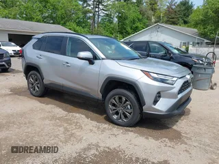 2025 Toyota RAV4 Hybrid XLE Premium z VIN 4T3B6RFVXSU178530, wystawiony jako IAAI lot #42222674 z przebiegiem 5 294 mil mil oraz . Historia ofert i sprzedaży dostępna na DreamBid. Obrazek 1.