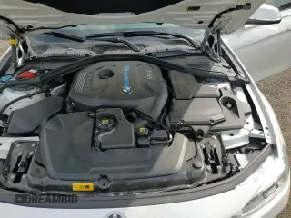 2018 BMW 3 Series 330e с VIN WBA8E1C58JA167670, выставлен на аукционе Copart как лот 67812465 с пробегом 59 761 миль миль и Списание • Salvage title. История ставок и продаж доступна на DreamBid. Изображение 13.