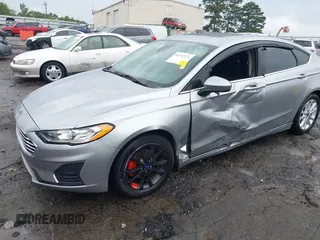 2020 Ford Fusion SE with VIN 3FA6P0HD5LR150418, listed as a IAAI auction lot 42347924 with 87,817 mi miles and . Bid and sale history available at DreamBid. Image 2.