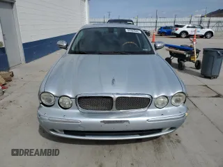 2007 Jaguar XJ 8 with VIN SAJWA71B97SH17810, listed as a Copart auction lot 52262685 with 152,281 mi miles and Clean Title. Bid and sale history available at DreamBid. Image 5.