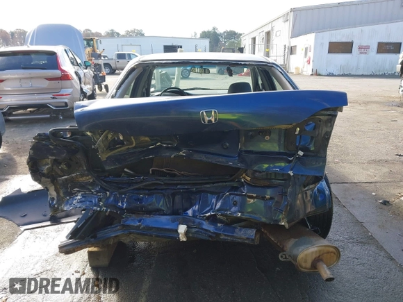 2002 Honda Accord LX with VIN 1HGCG56472A019966, listed as a IAAI auction lot 40884999 with Not provided miles and . Bid and sale history available at DreamBid. Image 16.