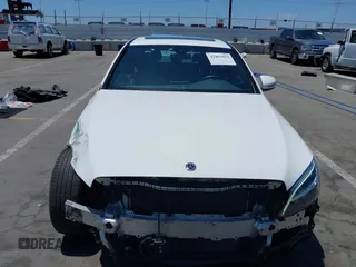 2019 Mercedes-Benz C 300 с VIN 55SWF8DB5KU322445, выставлен на аукционе IAAI как лот 42403051 с пробегом 43 465 миль миль и . История ставок и продаж доступна на DreamBid. Изображение 13.