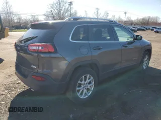 2018 Jeep Cherokee Latitude Plus with VIN 1C4PJMLB7JD562858, listed as a Copart auction lot 49663405 with 107,543 mi miles and Clean Title. Bid and sale history available at DreamBid. Image 3.