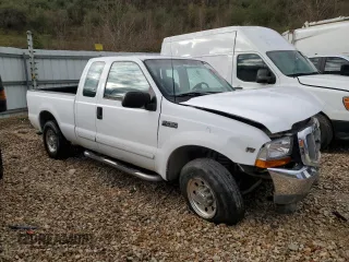 2001 Ford Super Duty F-250 XL with VIN 1FTNX20L01EB77093, listed as a Copart auction lot 81610324 with 219,741 mi miles and Salvage Title. Bid and sale history available at carsss.com. Image 4.