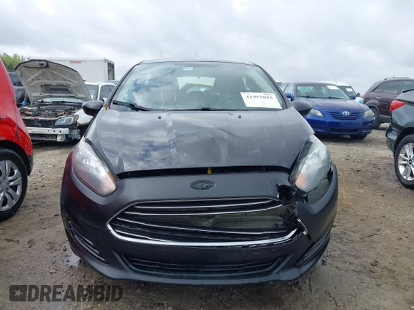 2018 Ford Fiesta SE with VIN 3FADP4EJ0JM133190, listed as a IAAI auction lot 41952815 with 69,930 mi miles. Bid and sale history available at carsss.com. Image 13.