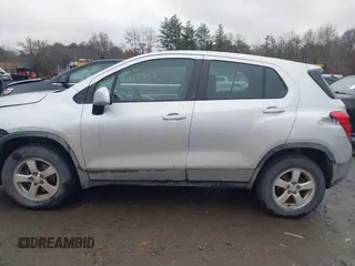 2016 Chevrolet Trax LS with VIN 3GNCJNSB9GL244062, listed as a IAAI auction lot 41118813 with 1 mi miles. Bid and sale history available at carsss.com. Image 15.