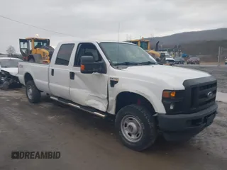 2010 Ford Super Duty F-250 SRW XL with VIN 1FTSW2B59AEB36692, listed as a IAAI auction lot 41517219 with 43,151 mi miles. Bid and sale history available at carsss.com. Image 1.