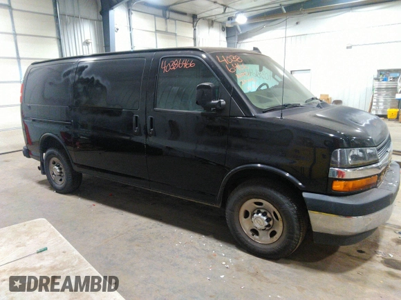 2018 Chevrolet Express Cargo Van with VIN 1GCWGAFP5J1185884, listed as a IAAI auction lot 40386466 with 1 mi miles. Bid and sale history available at carsss.com. Image 1.