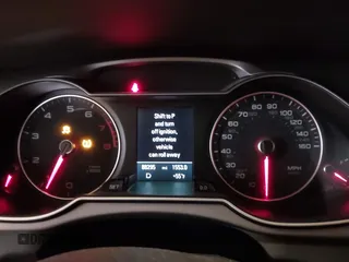 2013 Audi A4 Premium Plus z VIN WAUFFAFL7DN014502, wystawiony jako IAAI lot #41837017 z przebiegiem 88 295 mil mil oraz . Historia ofert i sprzedaży dostępna na DreamBid. Obrazek 7.