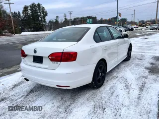 2012 Volkswagen Jetta Sedan SE w/Convenience & Sunroof PZEV with VIN 3VWBP7AJ6CM454742, listed as a Copart auction lot 50377315 with 161,080 mi miles and Clean Title. Bid and sale history available at carsss.com. Image 4.