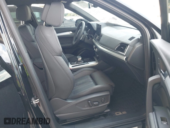 2024 Audi Q5 S line Prestige with VIN WA1FAAFY8R2034774, listed as a IAAI auction lot 42227400 with 16,521 mi miles and . Bid and sale history available at DreamBid. Image 5.
