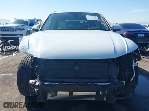 2020 Audi Q5 Premium Plus with VIN WA1BNAFY5L2023323, listed as a IAAI auction lot 41674930 with 35,847 mi miles and . Bid and sale history available at DreamBid. Image 6.