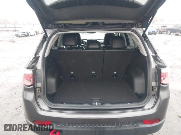 2022 Jeep Compass Trailhawk with VIN 3C4NJDDB5NT162979, listed as a IAAI auction lot 41535004 with 22,354 mi miles and . Bid and sale history available at DreamBid. Image 8.