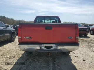 2003 Ford F-250 XL z VIN 1FTNX21LX3EB86983, wystawiony jako Copart lot #52991855 z przebiegiem 94 588 mil mil oraz Czysty tytuł • Clean title. Historia ofert i sprzedaży dostępna na DreamBid. Obrazek 6.