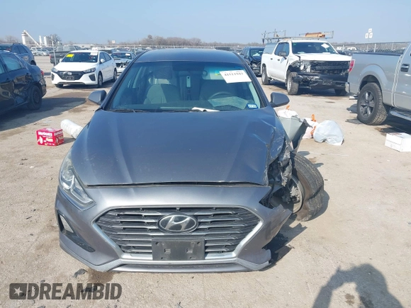 2019 Hyundai Sonata SE with VIN 5NPE24AF6KH750034, listed as a IAAI auction lot 41511943 with 116,871 mi miles. Bid and sale history available at carsss.com. Image 12.