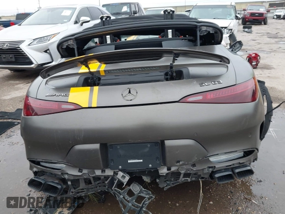 2022 Mercedes-Benz SL 63 AMG z VIN W1KVK8BB6NF005386, wystawiony jako IAAI lot #41568728 z przebiegiem Nie podano mil oraz . Historia ofert i sprzedaży dostępna na DreamBid. Obrazek 16.