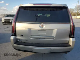 2015 Cadillac Escalade z VIN 1GYS4AKJ1FR100437, wystawiony jako Copart lot #78578004 z przebiegiem 51 574 mil mil oraz Czysty tytuł • Clean title. Historia ofert i sprzedaży dostępna na DreamBid. Obrazek 6.