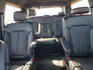 2024 Jeep Wagoneer Series II z VIN 1C4SJUBP3RS122179, wystawiony jako Copart lot #84817074 z przebiegiem 5 190 mil mil oraz Nie do naprawy • Non repairable. Historia ofert i sprzedaży dostępna na DreamBid. Obrazek 10.
