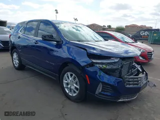 2022 Chevrolet Equinox LT with VIN 3GNAXKEV3NL117010, listed as a IAAI auction lot 41698345 with 13,084 mi miles. Bid and sale history available at carsss.com. Image 1.