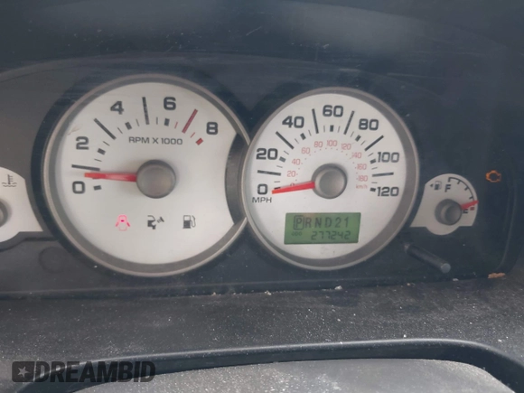 2005 Ford Escape XLT with VIN 1FMYU03185KE08782, listed as a IAAI auction lot 42158663 with 277,242 mi miles and . Bid and sale history available at DreamBid. Image 7.