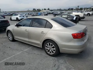 2014 Volkswagen Jetta Sedan SE w/Connectivity/Sunroof PZEV with VIN 3VWD17AJ0EM325358, listed as a Copart auction lot 53003245 with 25,440 mi miles and Salvage Title. Bid and sale history available at carsss.com. Image 2.
